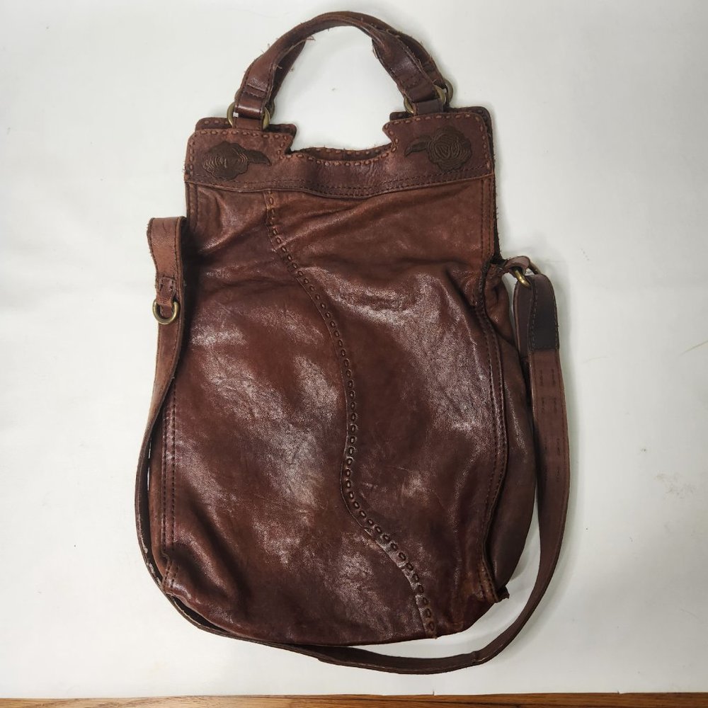 Lucky Brand Abbey Road Bag w/Embroidered Floral design - Picture 3 of 7